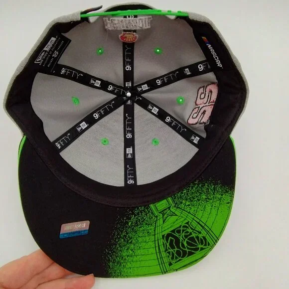 New Era Monster Energy Nascar Champion 2018 Autographed Joey Logano Hat NWT - Picture 7 of 12